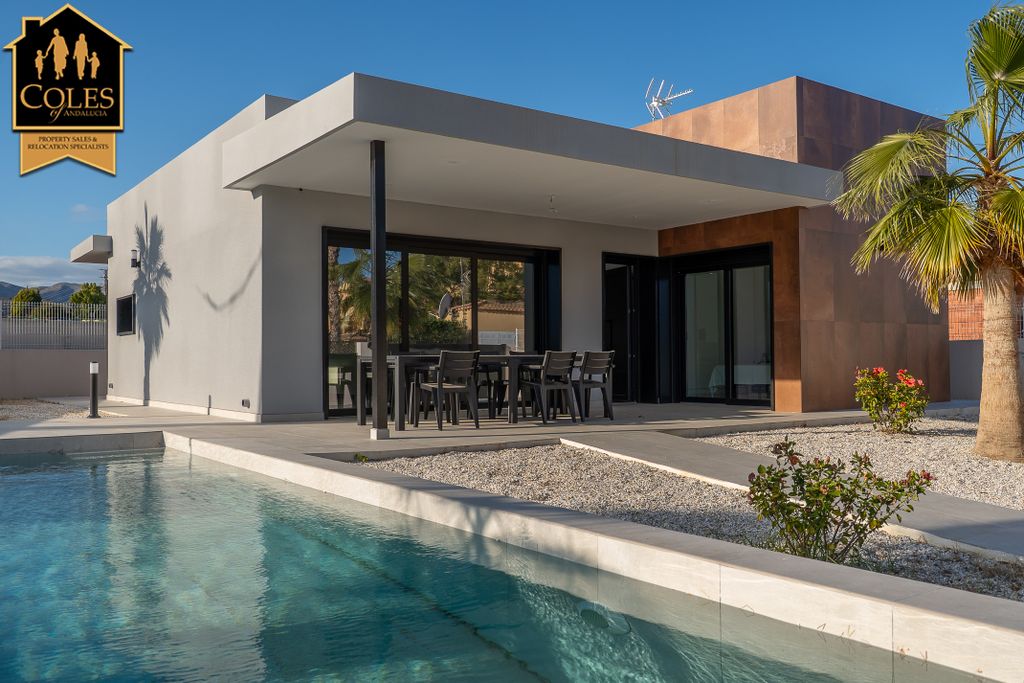 Property photo 3 of 26