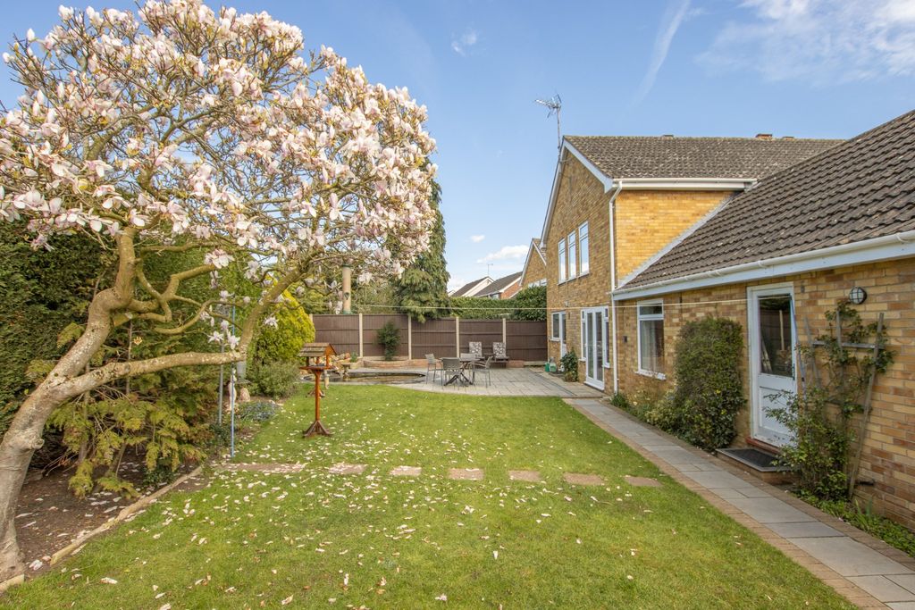 Property photo 2 of 30 4988303