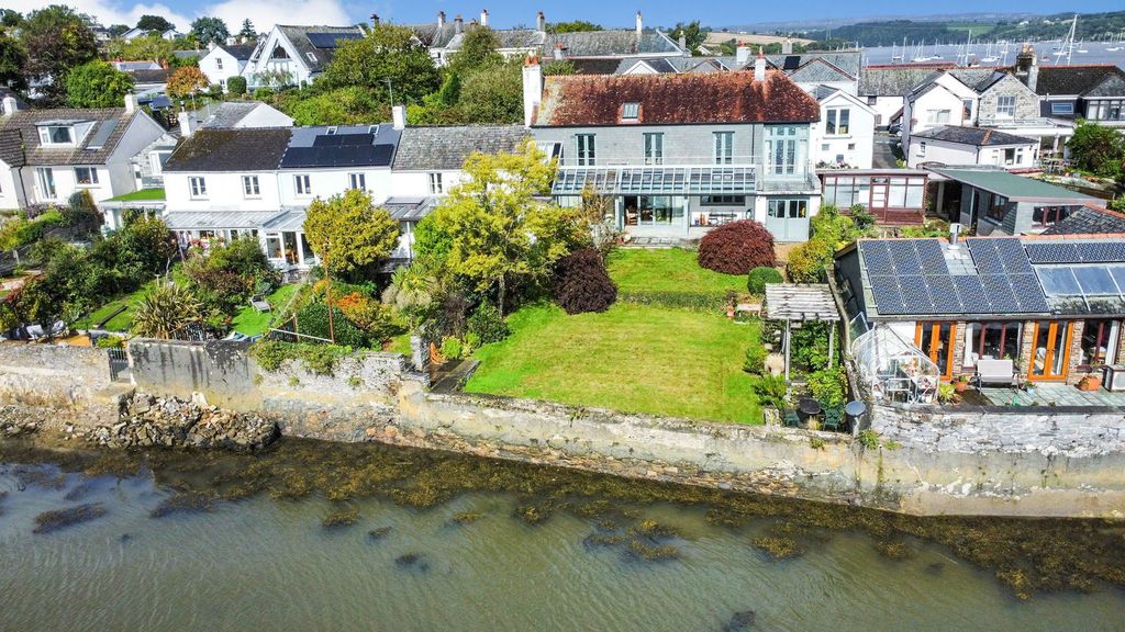 Property photo 1 of 37