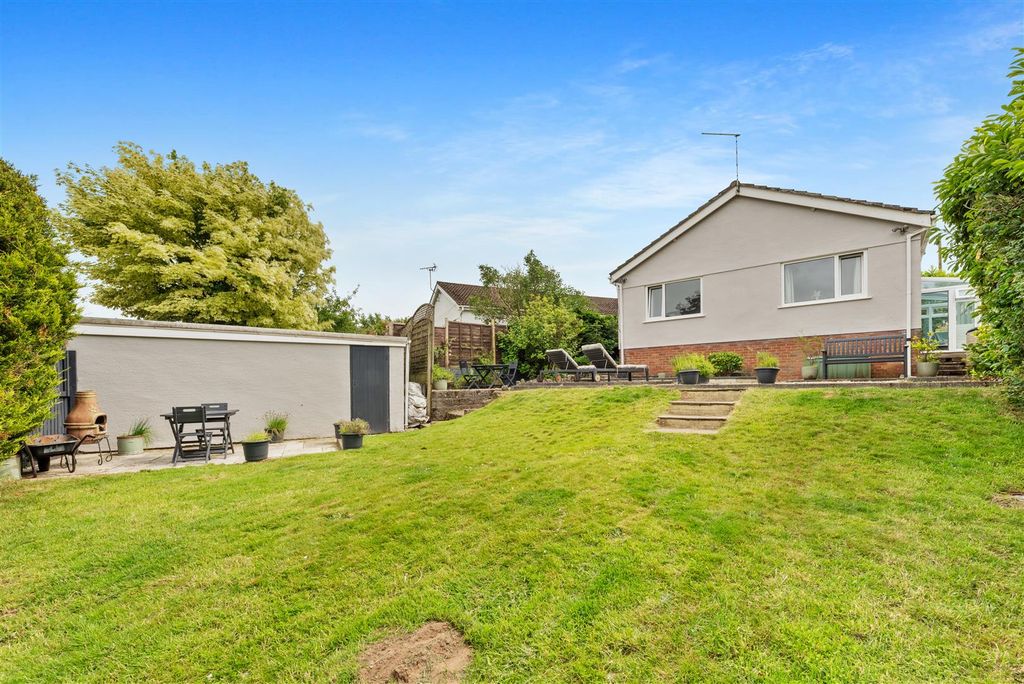 Property photo 1 of 28 External