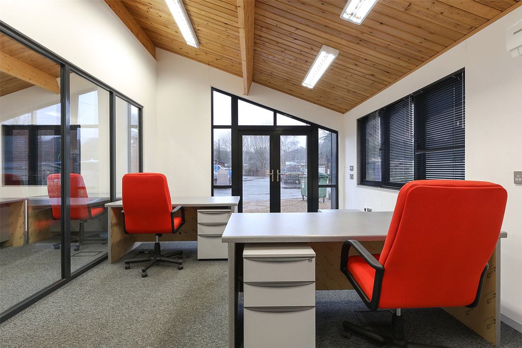 Property photo 2 of 6 Picture No. 08