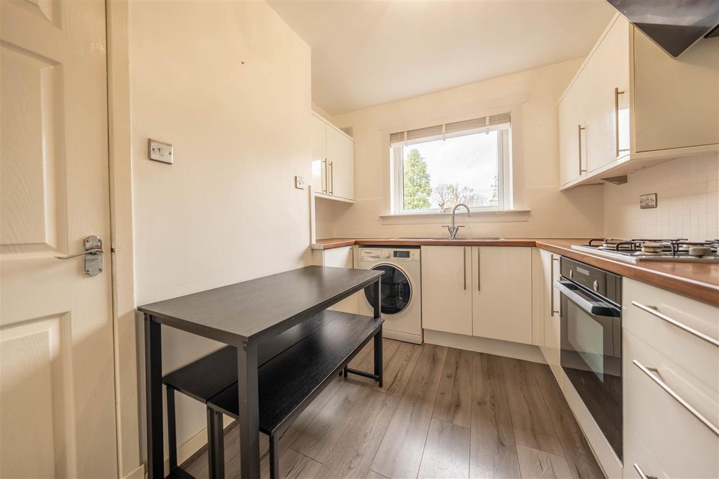 Property photo 3 of 20 Dsc03176-Hdr.Jpg