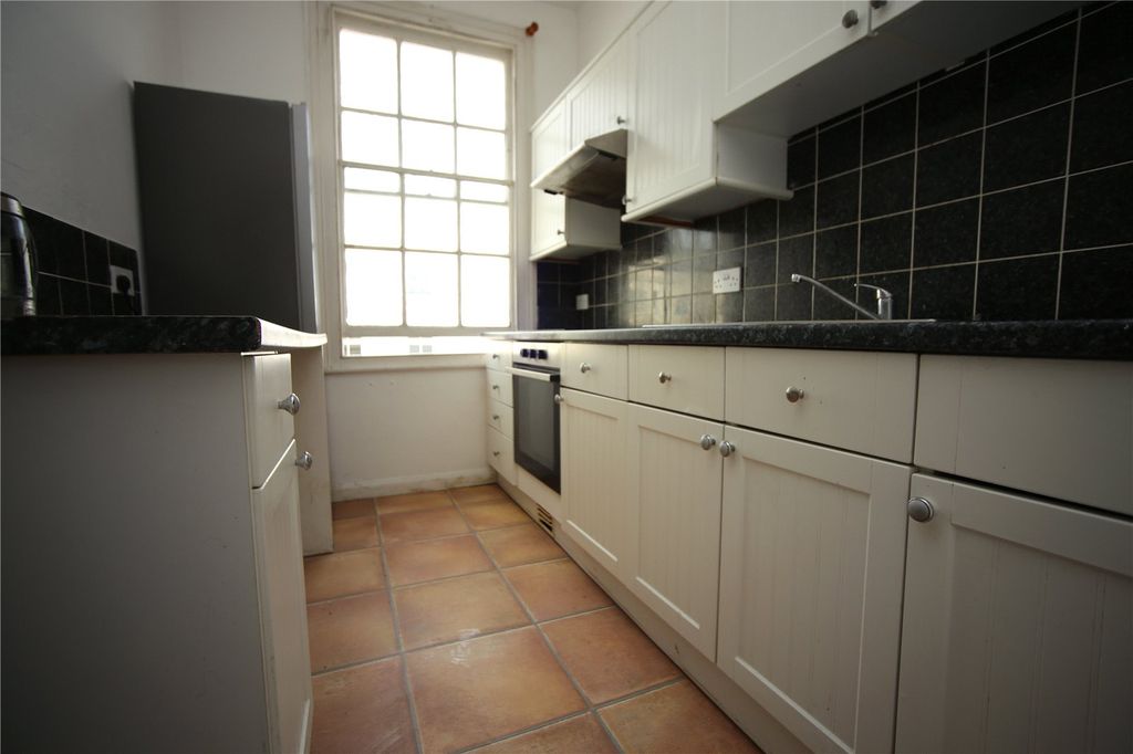 Property photo 3 of 12 Picture No. 06