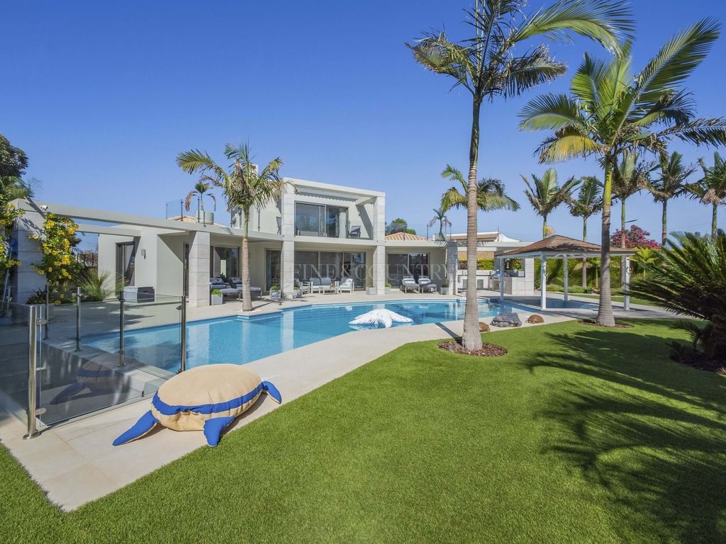 Property photo 1 of 30