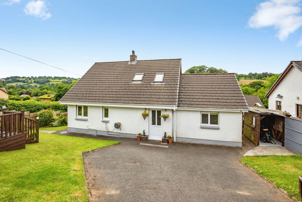 Property photo 1 of 36 Pbox-Img.Jpg