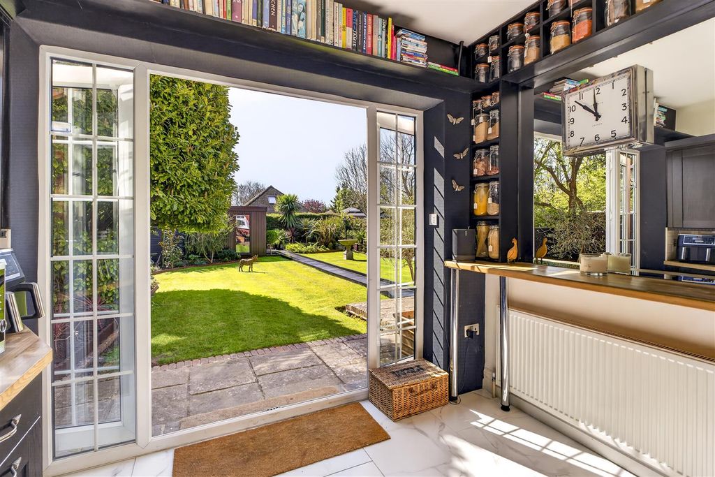 Property photo 3 of 36 9 Ashacre Lane Final-51.Jpg