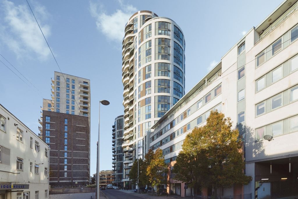 Property photo 1 of 19 Pbox-Img.Jpg