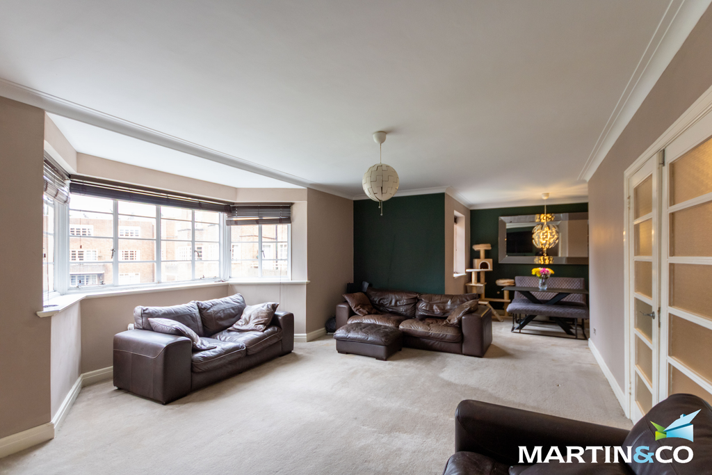 Property photo 3 of 11 Picture2