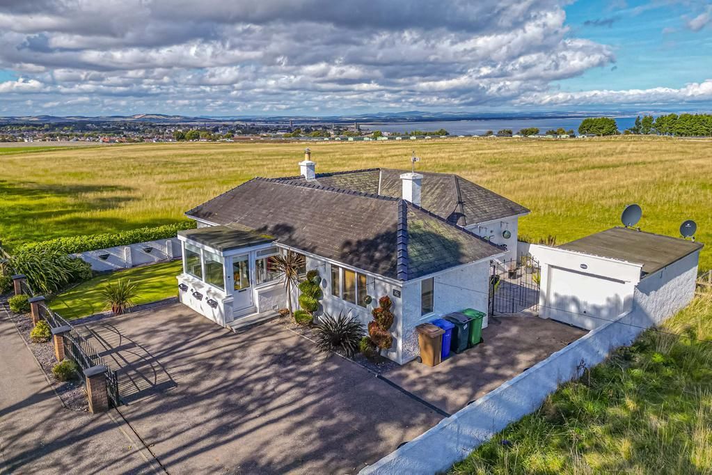 Property photo 1 of 34 Cup1416Seg External.Jpg