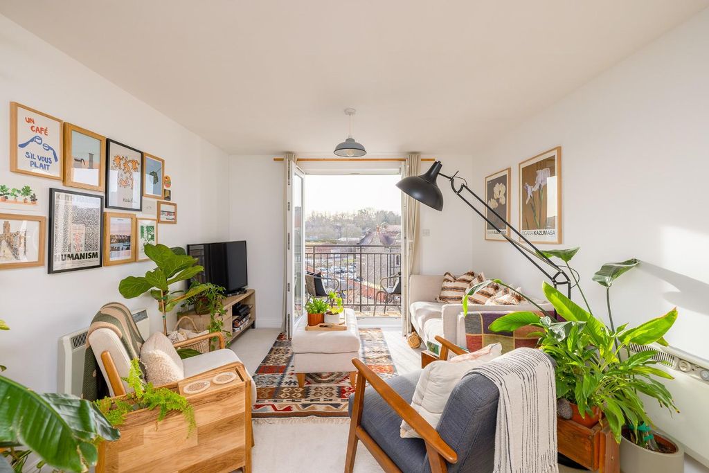 Property photo 1 of 23 Char0064-Cn.Jpg