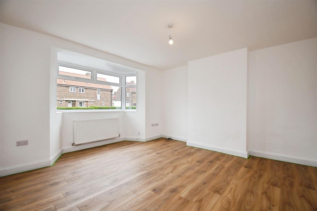 Property photo 2 of 15 1c75c34c-U 20 2814 29.Jpg