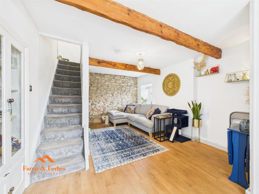 Property photo 3 of 15 Cam03956G0-Pr0161-Still007.Jpg