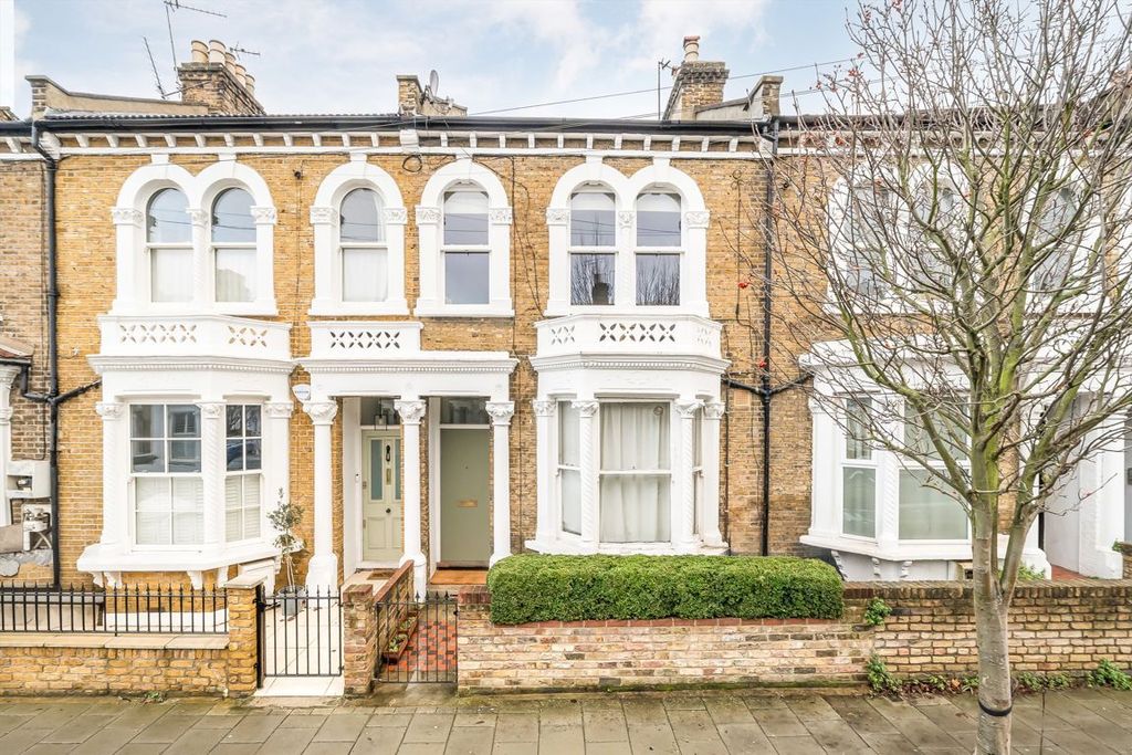 Property photo 1 of 9