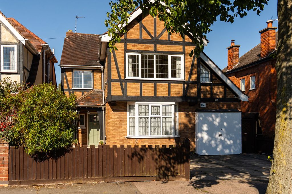 Property photo 1 of 30