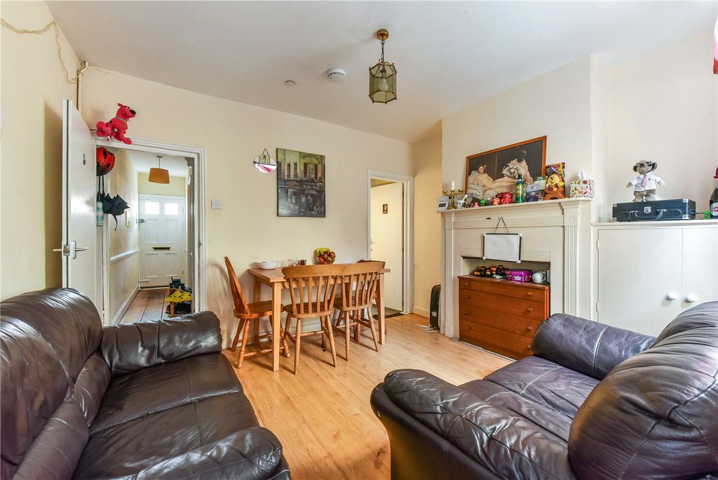 Property photo 2 of 15 Sitting/Dining Room