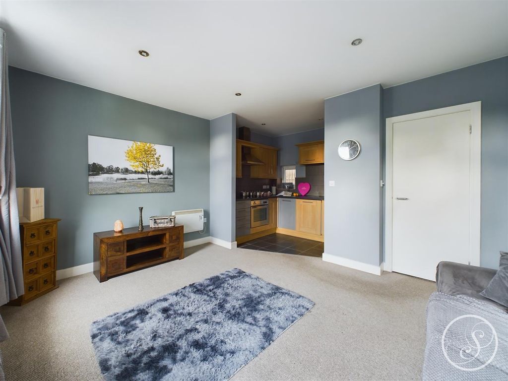 Property photo 3 of 7 Cam02071G0-Pr0112-Still002.Jpg