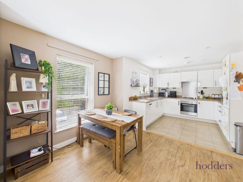 Property photo 3 of 22 Picture No. 19