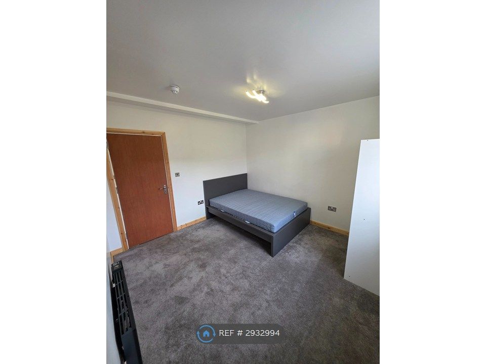 Property photo 1 of 6 Big Room