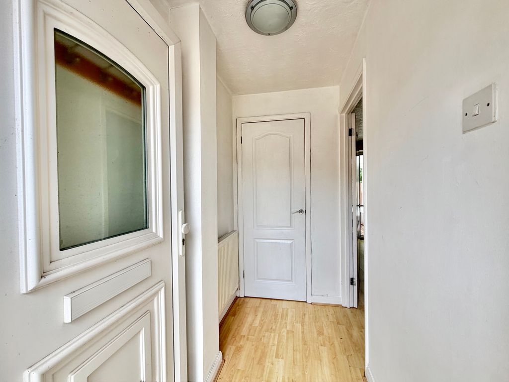 Property photo 3 of 16 Img_3601