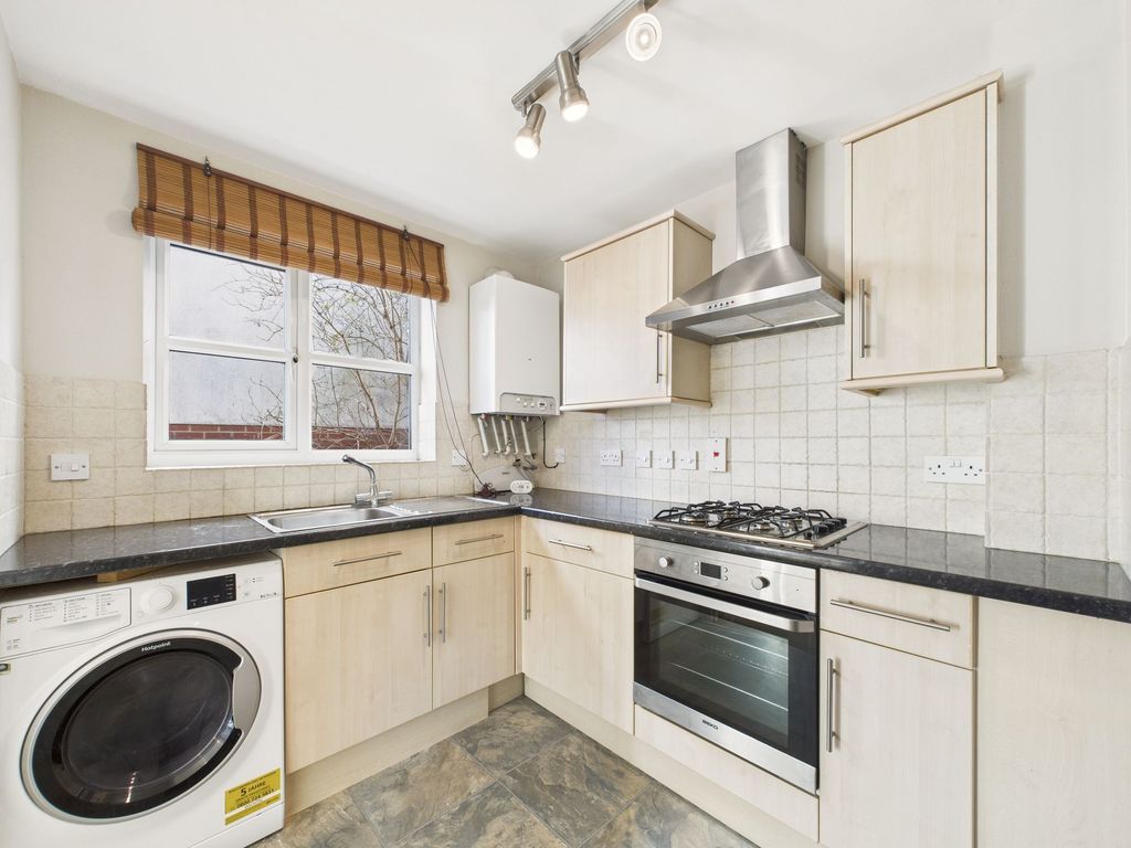 Property photo 3 of 7