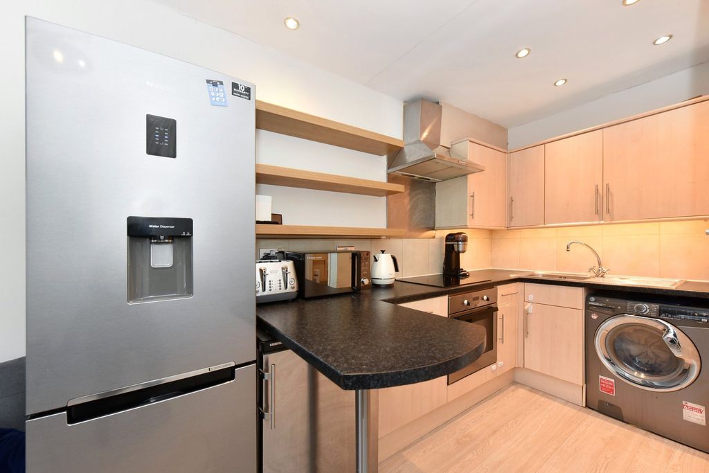 Property photo 2 of 6 Picture No. 01