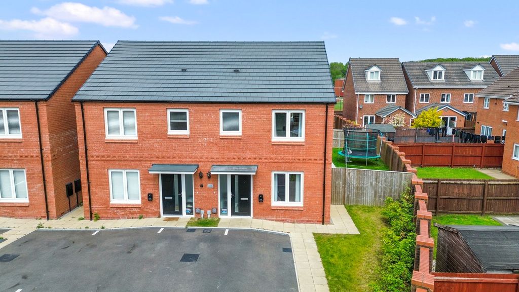 Property photo 1 of 37