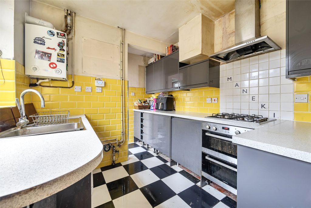 Property photo 2 of 12 Picture No. 24