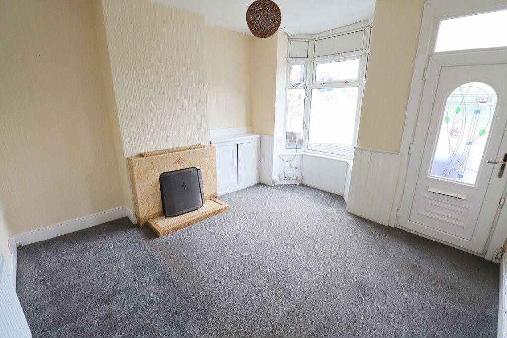 Property photo 2 of 17 Photo 3