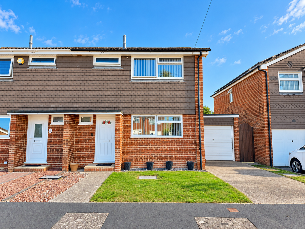 Property photo 1 of 13 8Fa94A8C-6D79-458D-8D70-D55A4Fcbd157