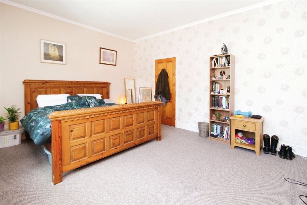 Property photo 2 of 24 Bedroom One