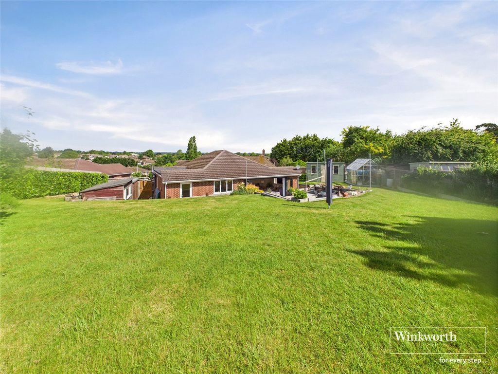 Property photo 1 of 14 Picture No. 15