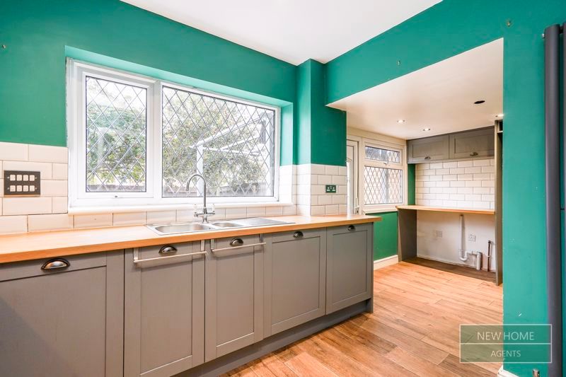 Property photo 3 of 21 Photo 13