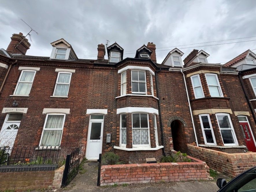 Property photo 1 of 12