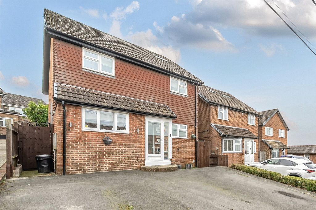 Property photo 3 of 19 Picture 3