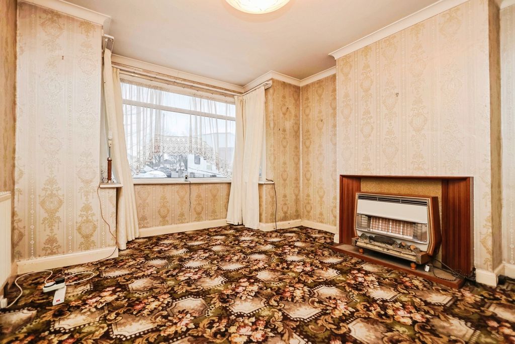 Property photo 2 of 17 Pbox-Img.Jpg