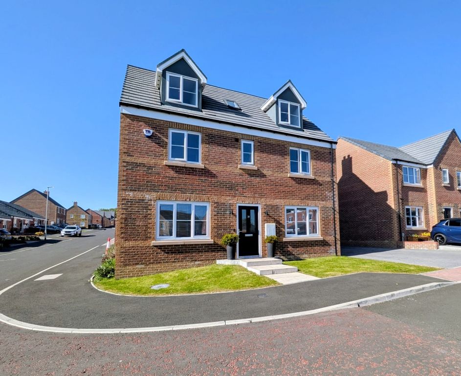 Property photo 1 of 22 Bdaa2E78-0F8c-49B7-9d13-36E4F5A9Ed4d