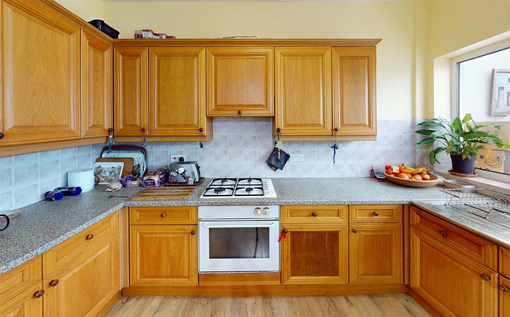 Property photo 3 of 12 Kitchen.Jpg