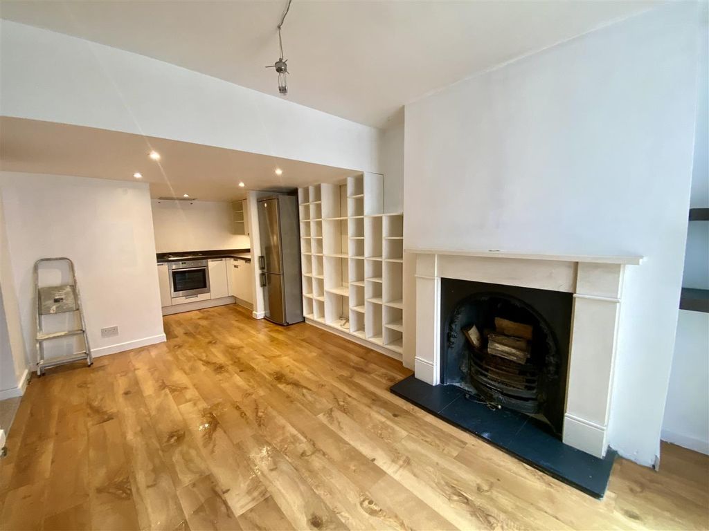 Property photo 3 of 12 Img_5196.Jpg