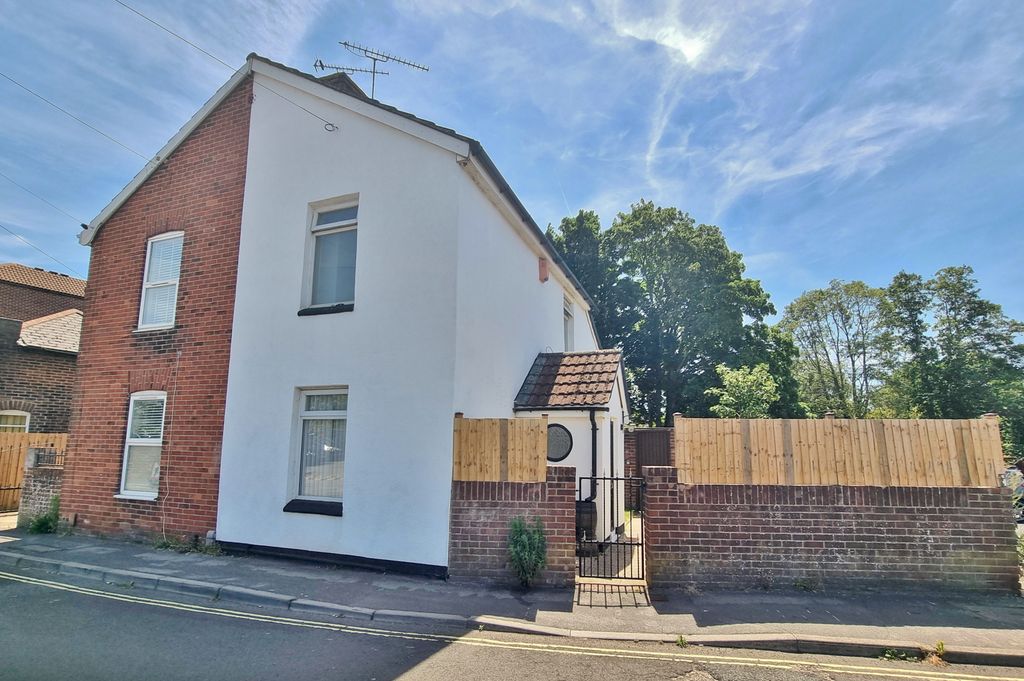 Property photo 1 of 15