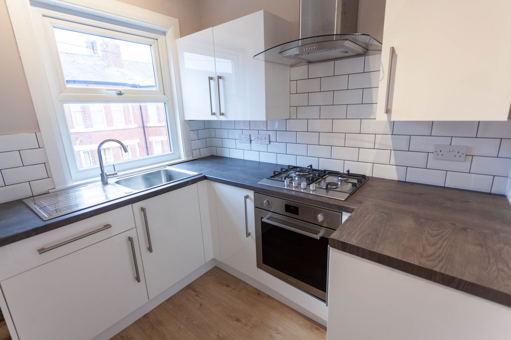 Property photo 3 of 9 Img_4770