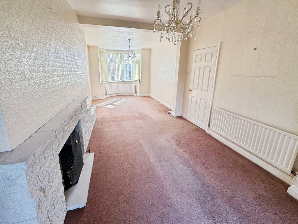 Property photo 2 of 17 Lounge/Diner