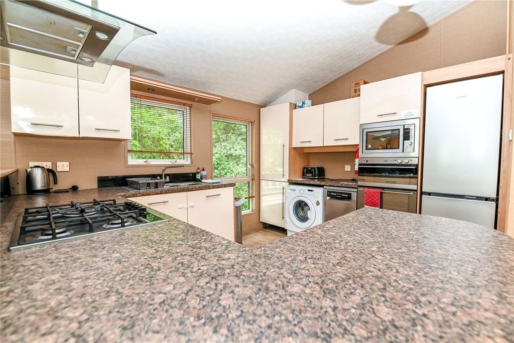 Property photo 3 of 15 Picture No. 04