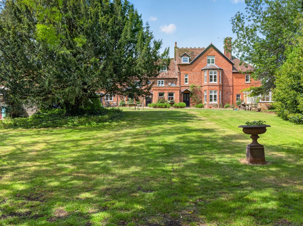 Property photo 2 of 45