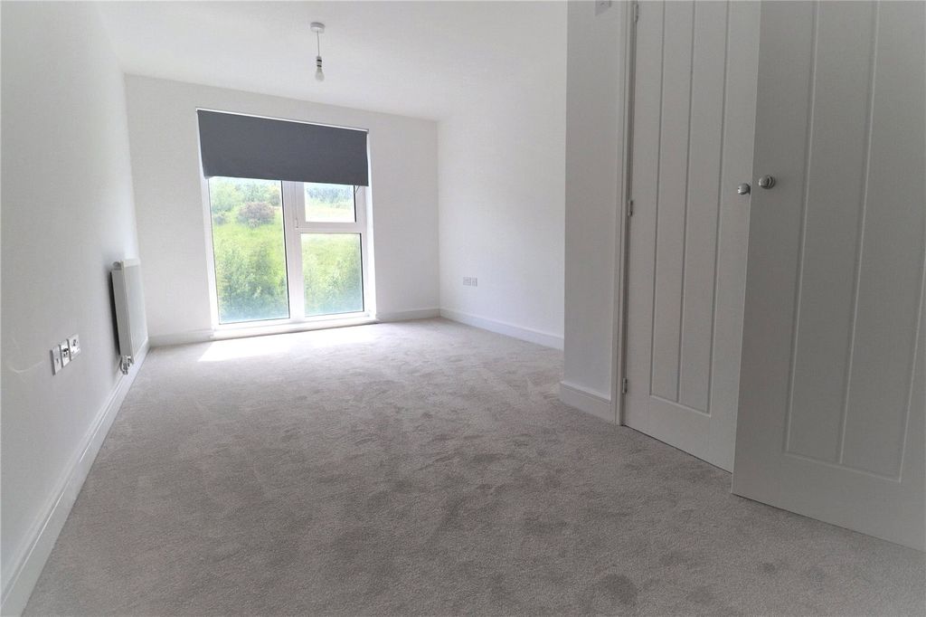 Property photo 2 of 16 Picture No. 07