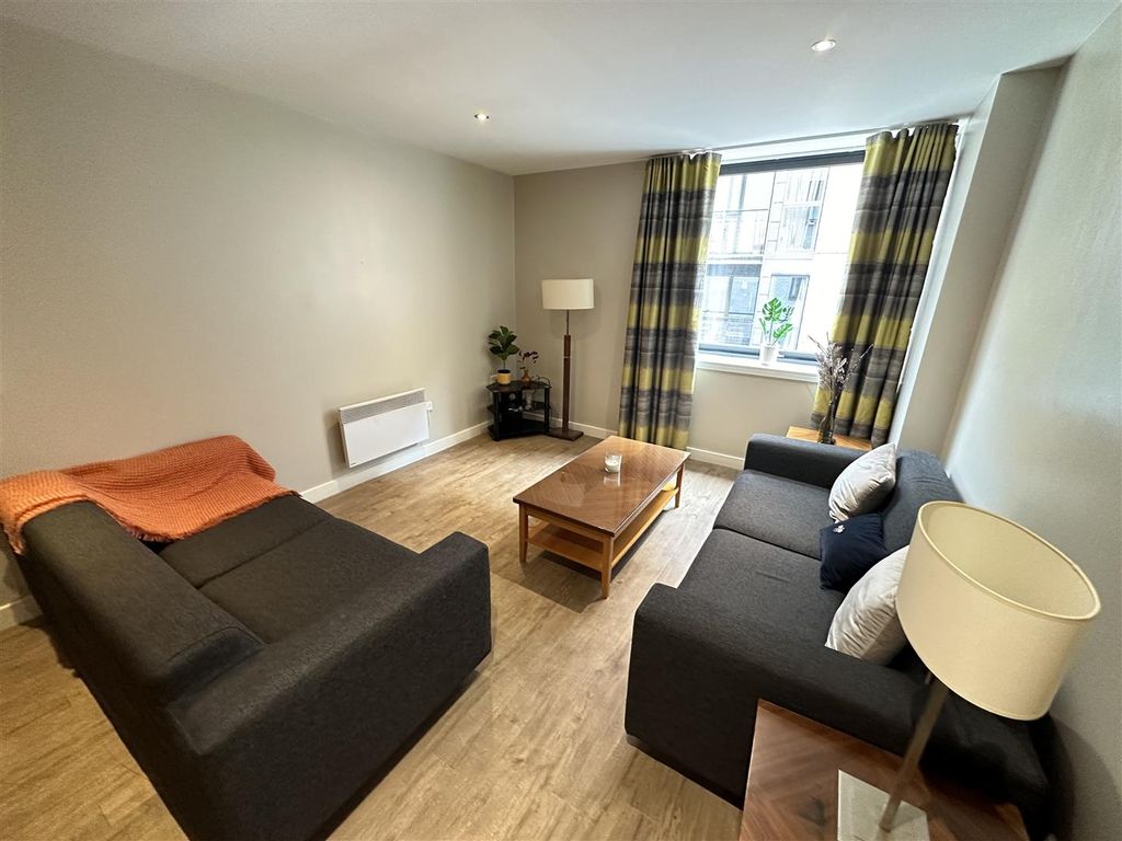 Property photo 2 of 11