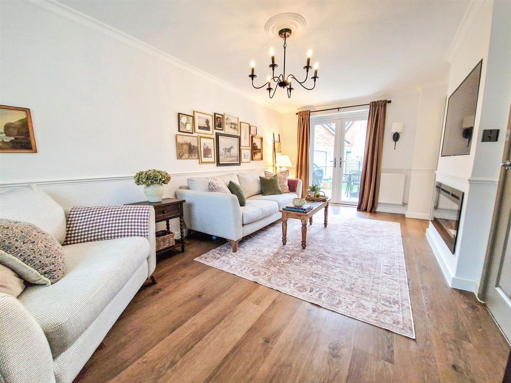 Property photo 2 of 24