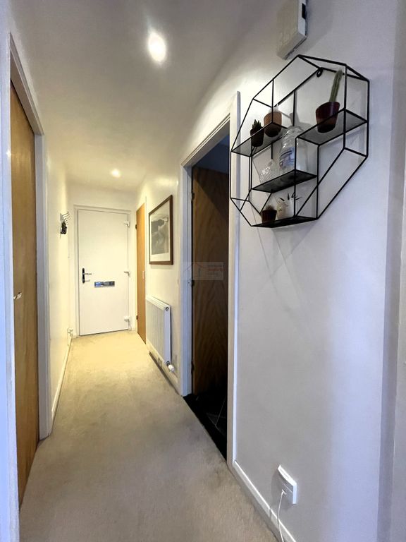 Property photo 2 of 15 Hallway.Jpg