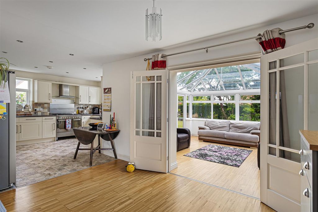 Property photo 2 of 34 Berhilholme_4.Jpg