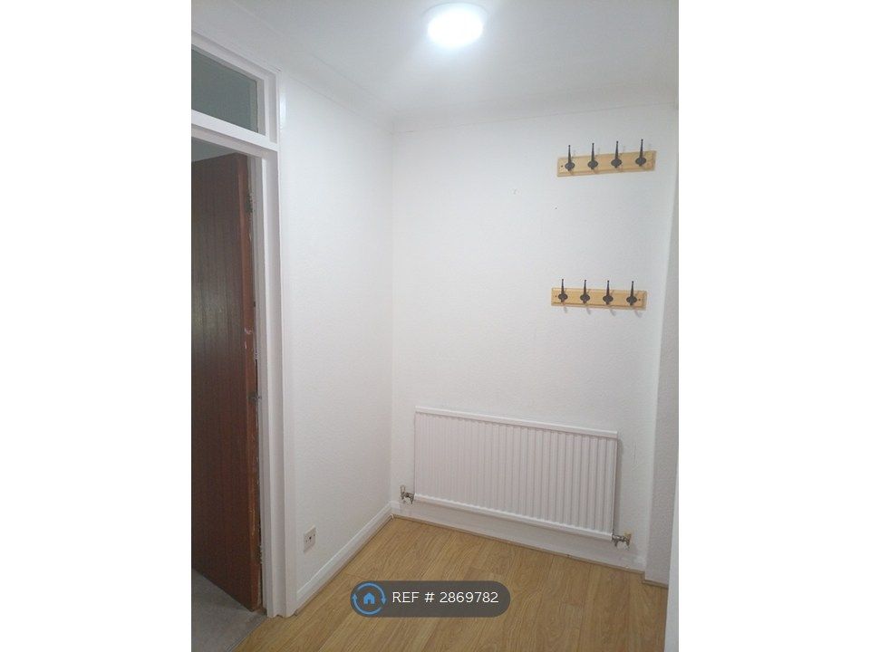 Property photo 3 of 15 Hallway