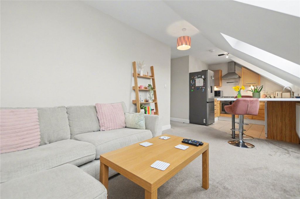 Property photo 2 of 16 Picture No. 03